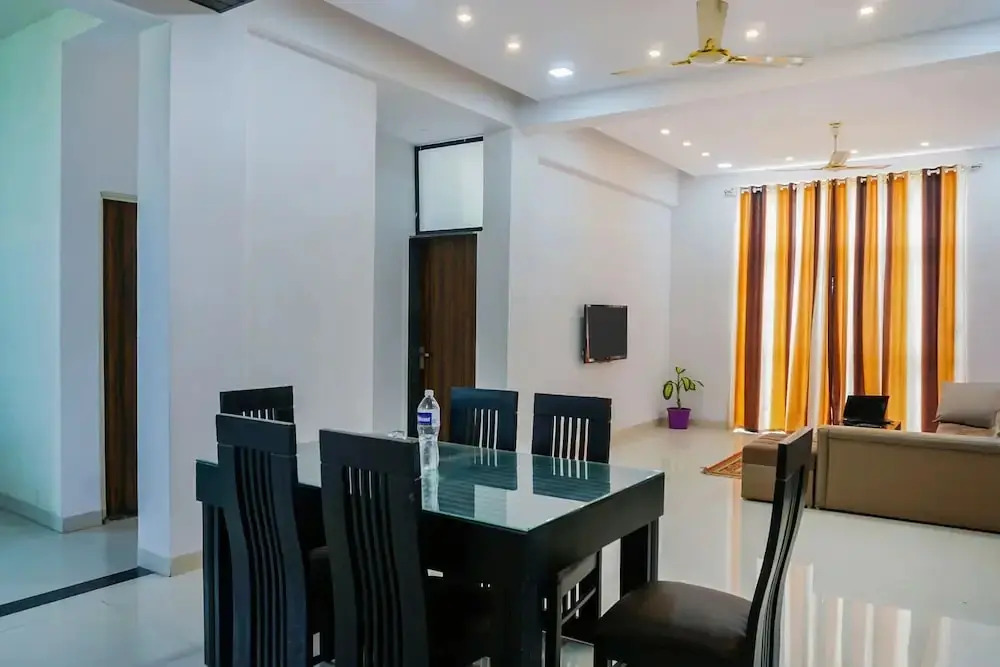 Orchid Villa by OYO Rooms