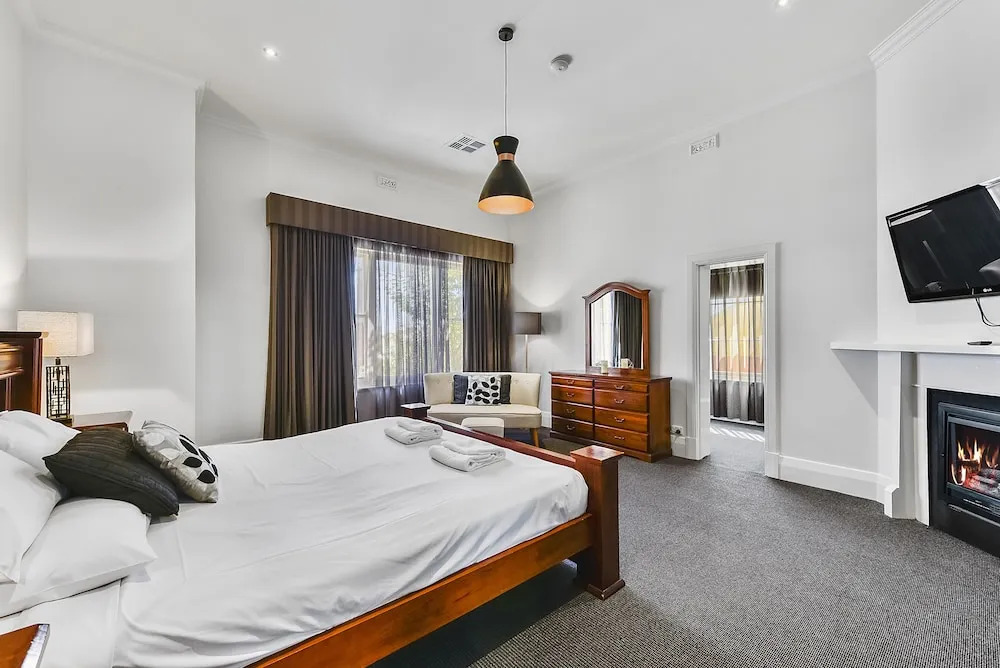 Wyatt Guest House