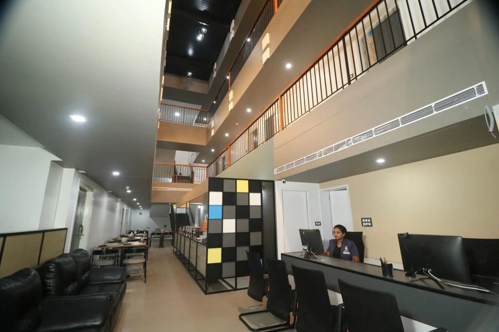 Super Townhouse Oak Mangalore Formerly Kudro Destinn