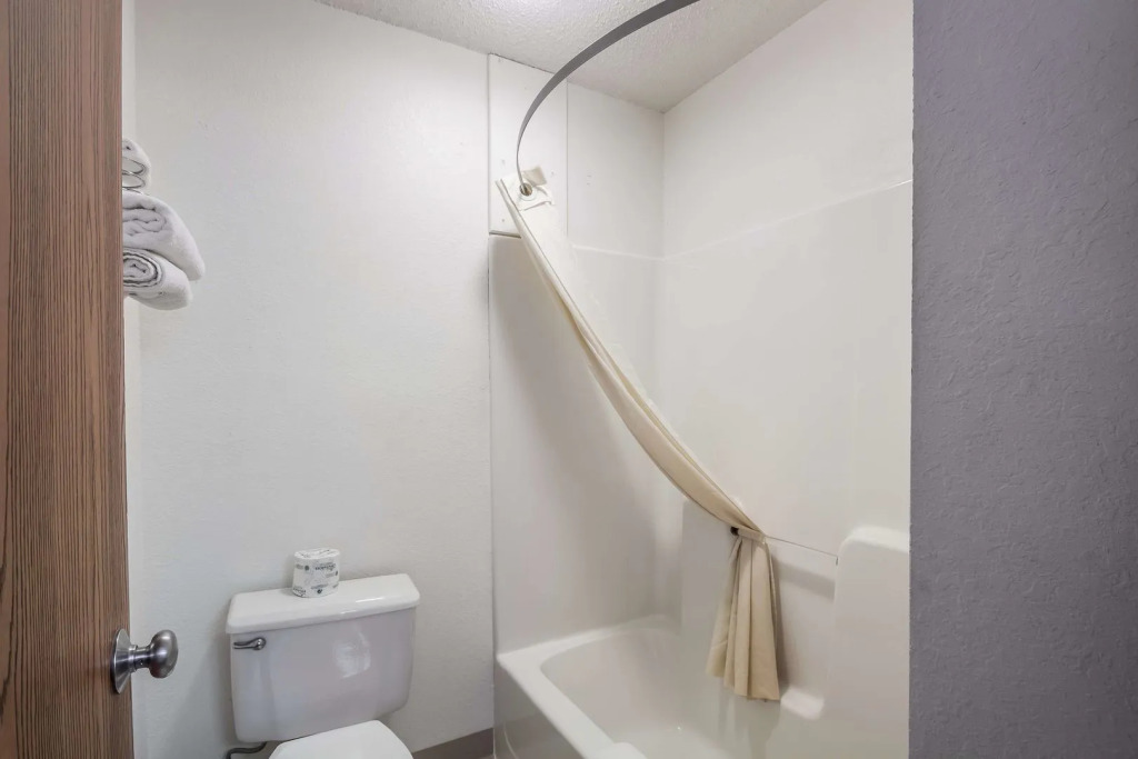 Motel 6-Saukville, WI