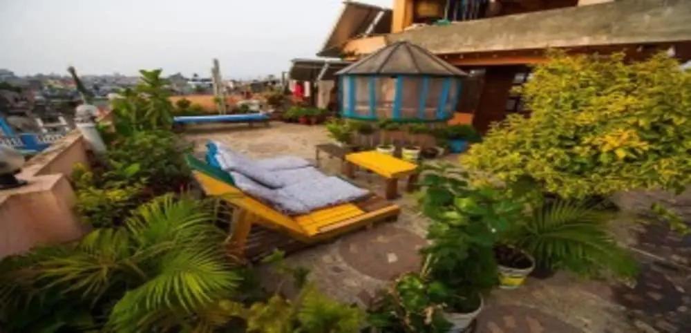 MeroStay 180 Hotel EMO