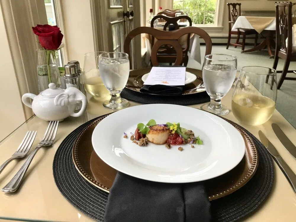Tattingstone Inn