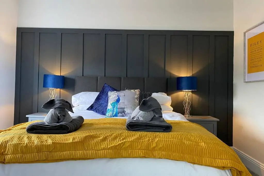 WESTREACH Filey - a 4 Bedroom, all en-suite sleep 8 Townhouse