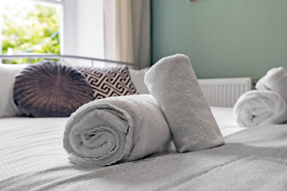 Stylish 2-Bed Villa Garden Central Edinburgh