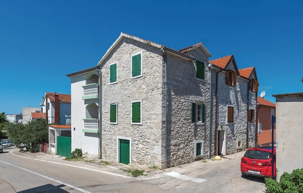 Nice Home in Vodice With Wifi and 4 Bedrooms