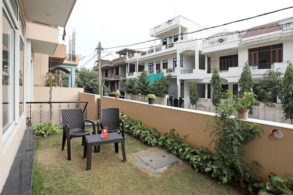 OYO 10864 Hotel Fernweh Homestay
