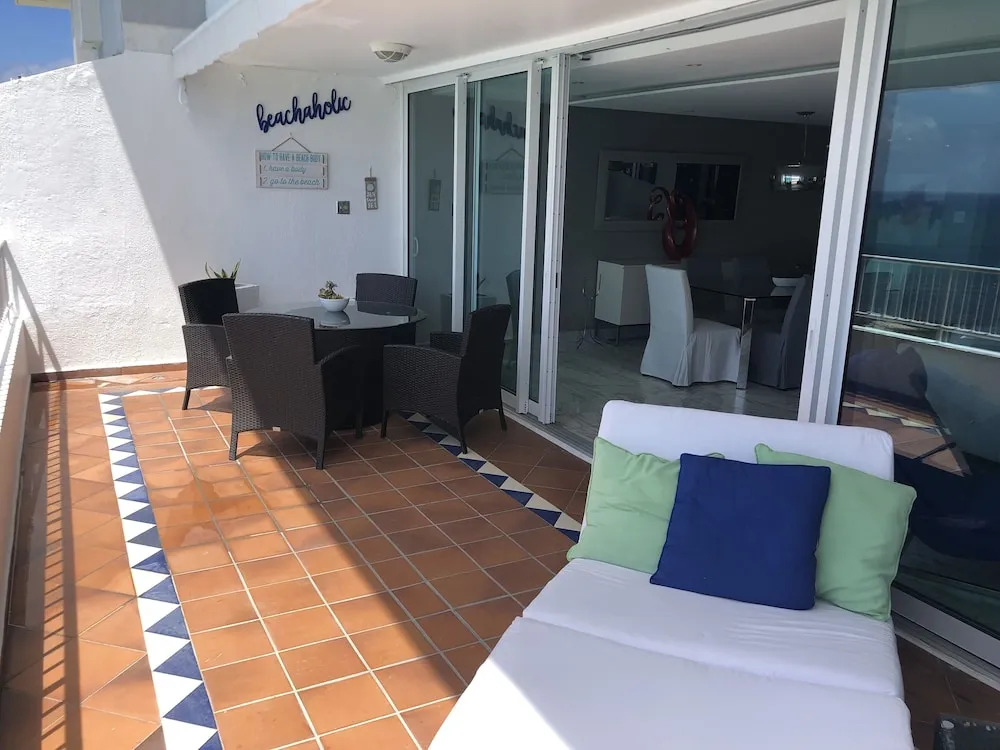 Playa Mar PH Beach Front Apartment