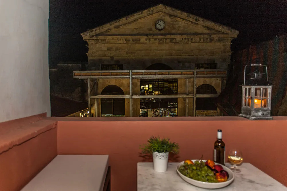 Agora Suites
