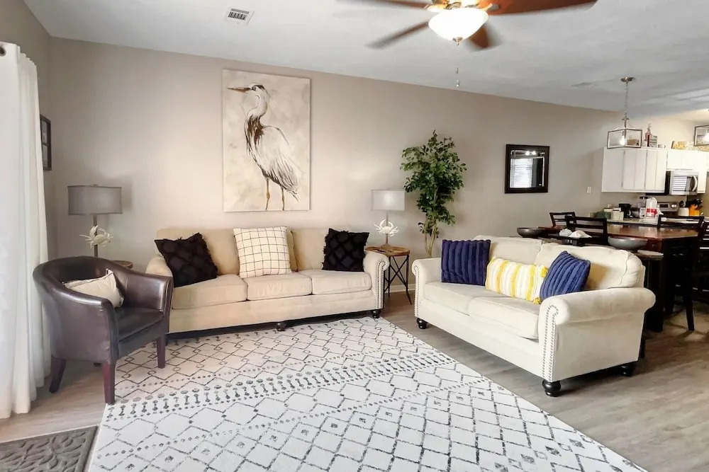 Coral Crab 2 Bedroom Townhouse by RedAwning