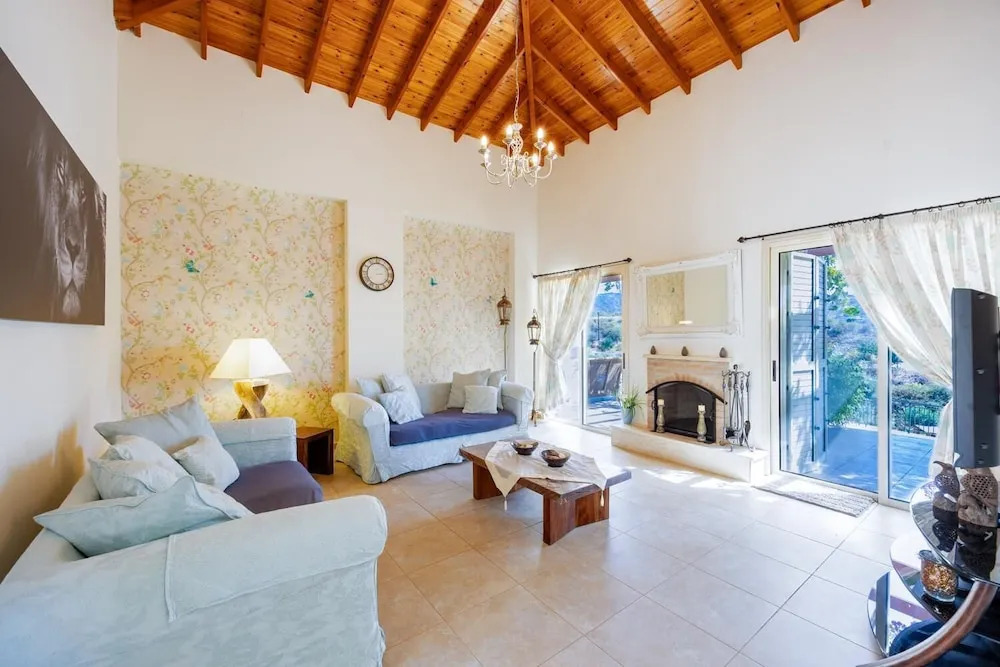 Villa Lone