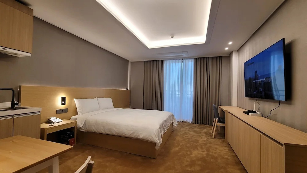 World Tourist Hotel