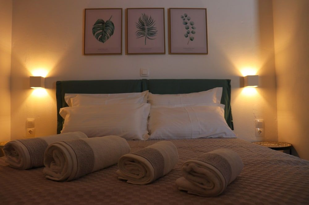 Aerenia Luxury Suites