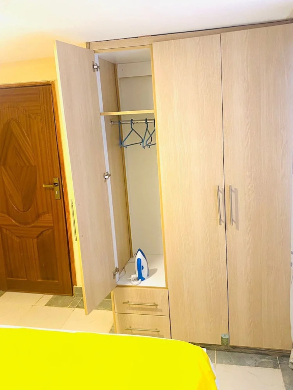 Lux Suites Naivasha Business Apartments