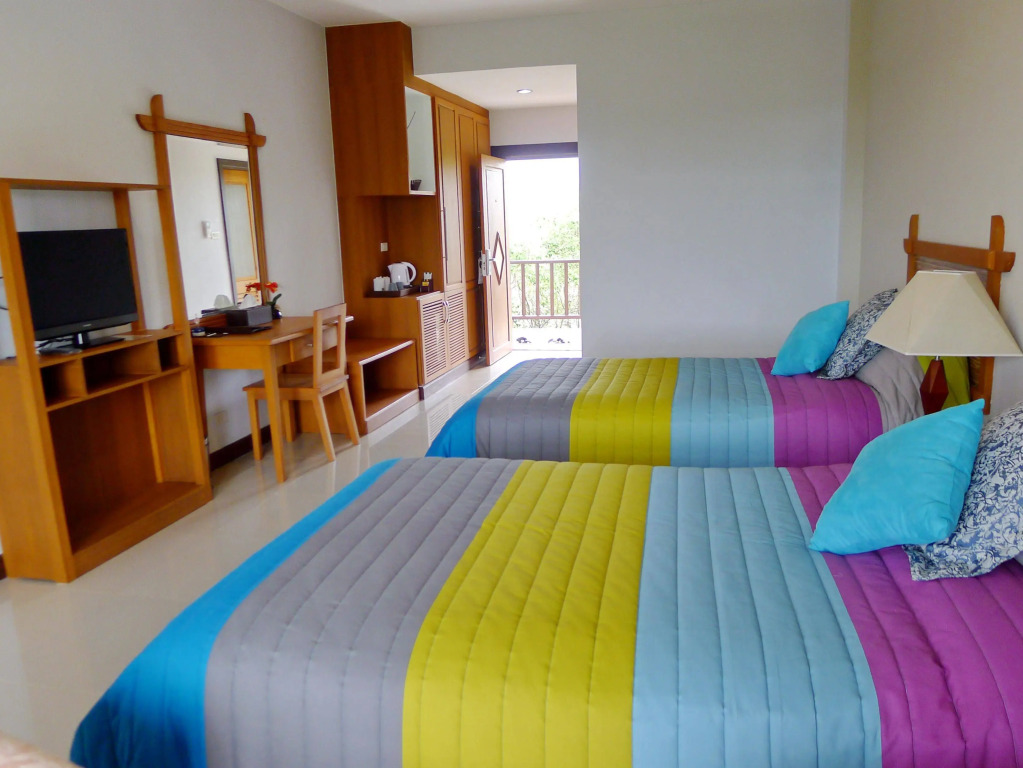 Pearl Laguna Resort