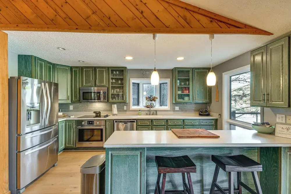 Hot Tub + Mtn Views! Rumbling Bald Resort Cabin