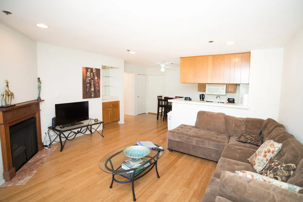 Strathmore Apartments