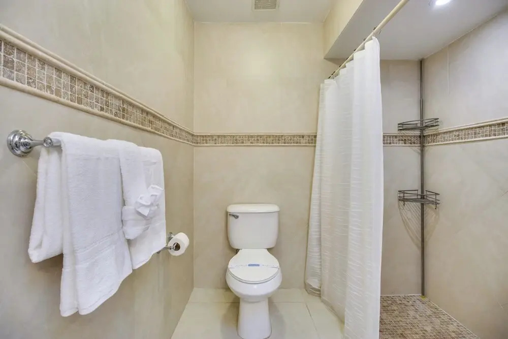 12 Mi to Disney World: Sunny Home w/ Pool!