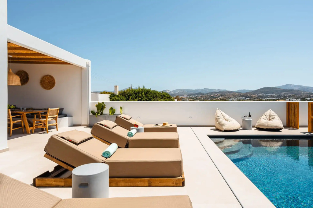 C & G Villas