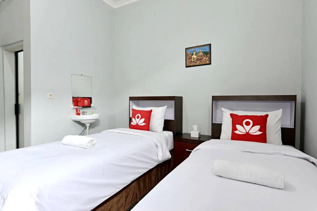 ZEN Rooms Godean