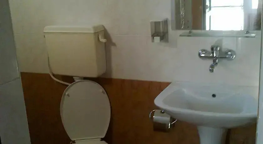 Family Hotel "May"