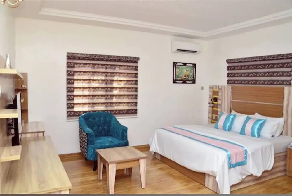 Sterling lakeview Apartments Hotel and Suites