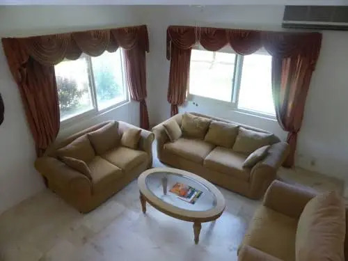 QQ Garden House