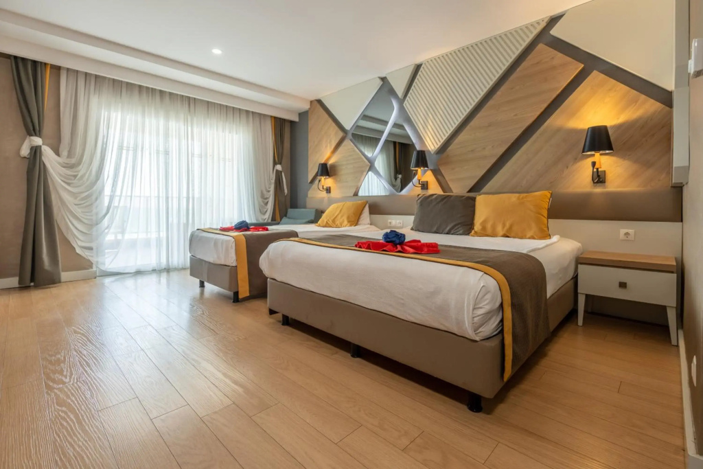 Saturn Palace Resort