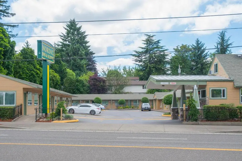 Nordic Inn and Suites
