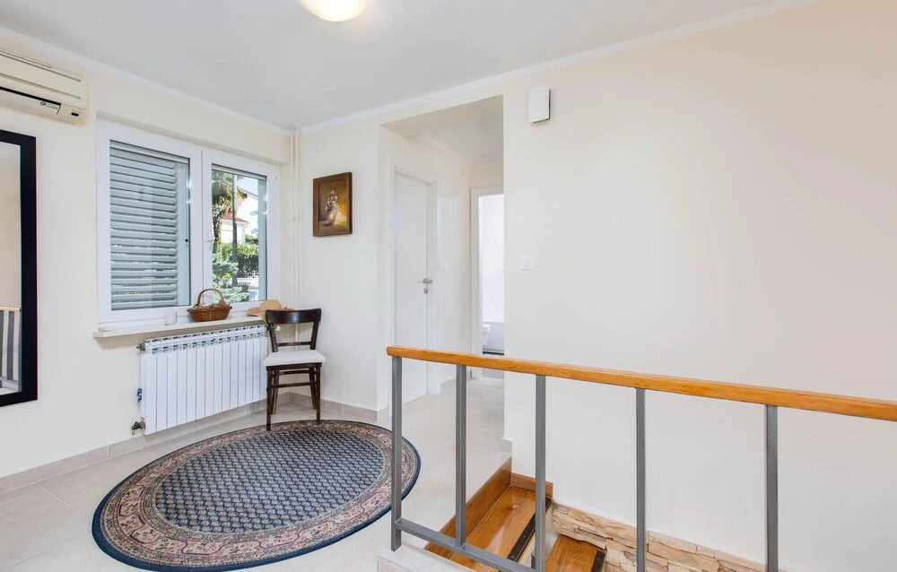 3 Bedroom Pet Friendly Home In Malinska