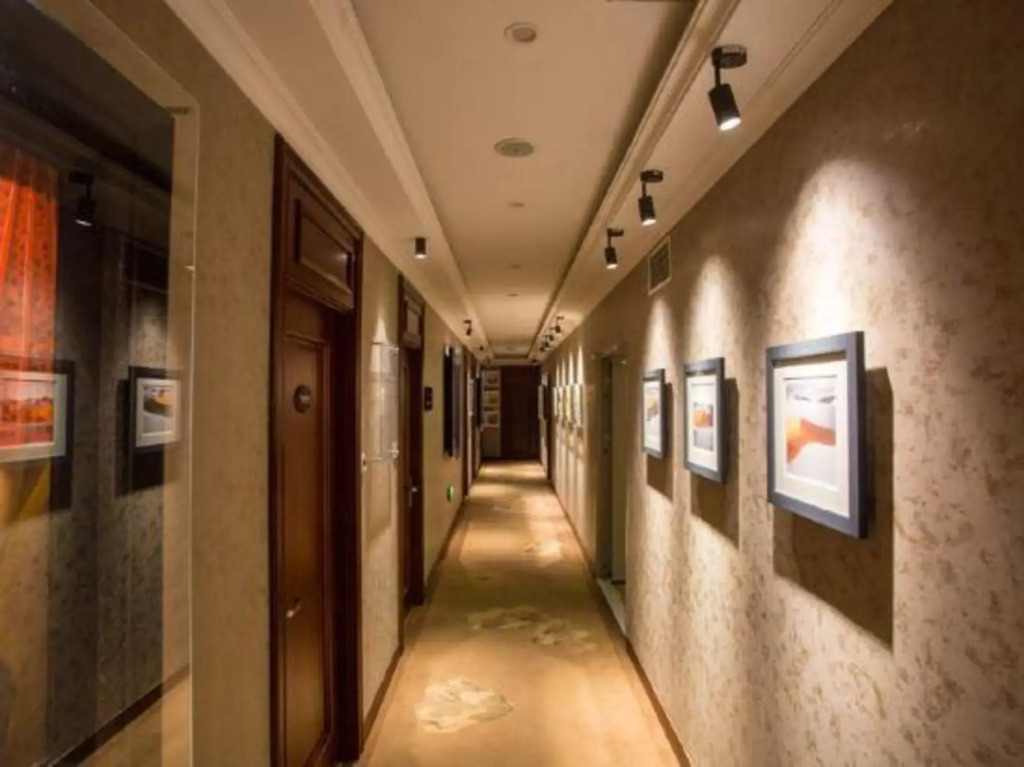 Riyueming Select Hotel