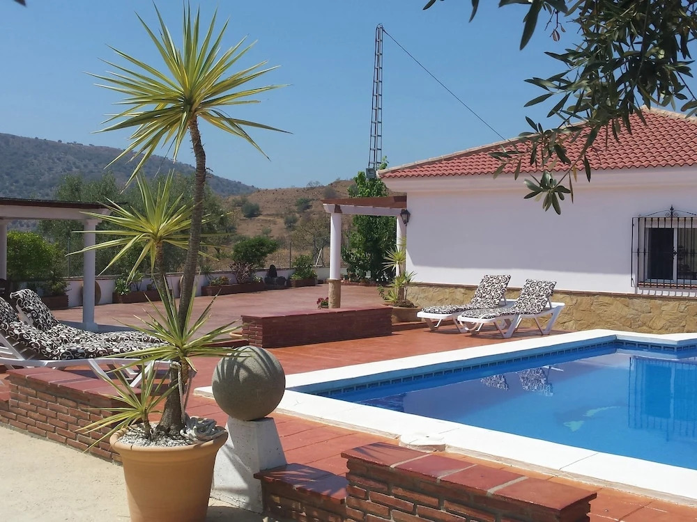 Pleasing Villa in Canillas de Aceituno Amidst the Forest