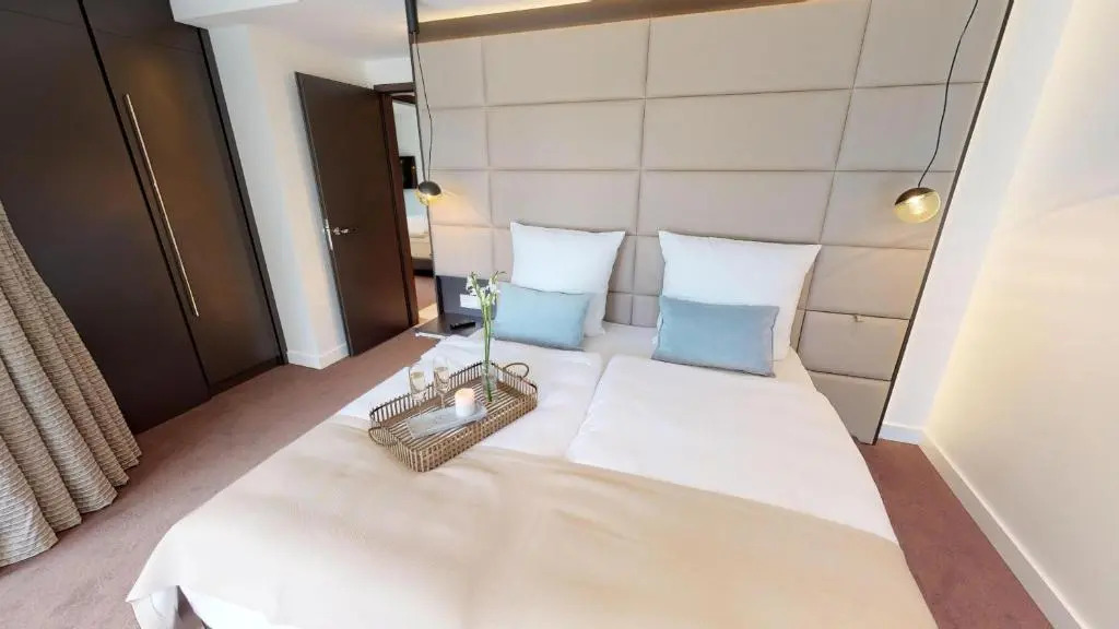 White Pearl Apartment 1.01