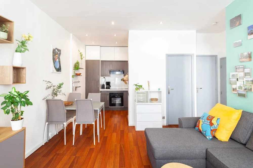 Cosy and Bright Apartment for 4 People