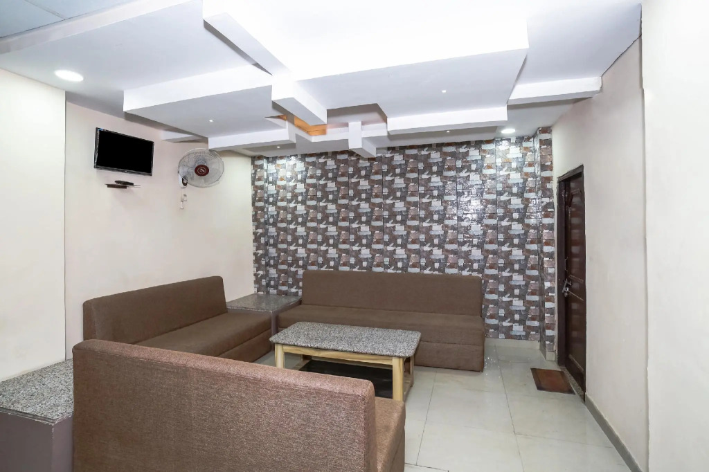OYO 14658 Shree Ambe Tara Guest House