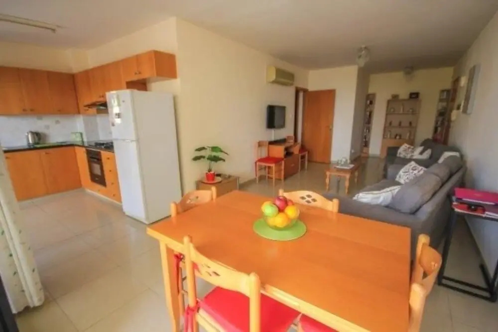 Beautiful 2-bed Apartment in Oroklini