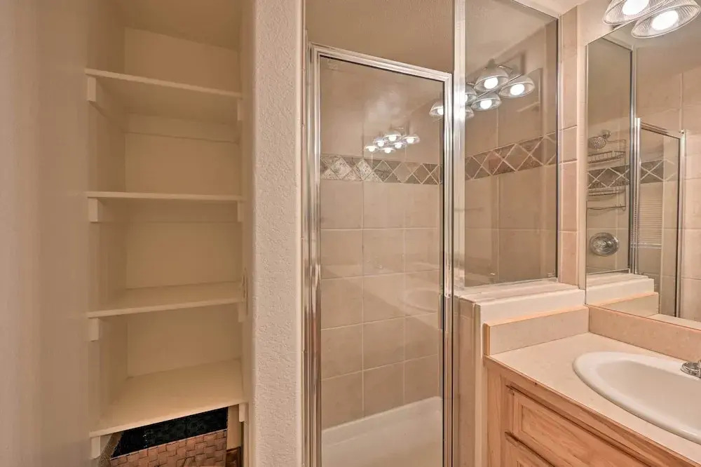 Gorgeous Steamboat Townhome: Shuttle to Ski Resort
