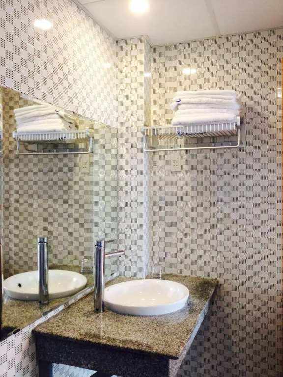 Anh Dao Phu Quoc Hotel