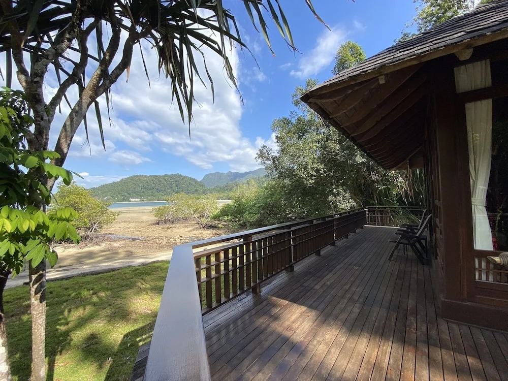 Saujana Private Villas