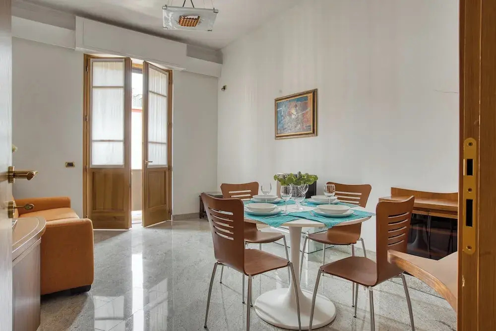 JOIVY Captivating flat with balcony