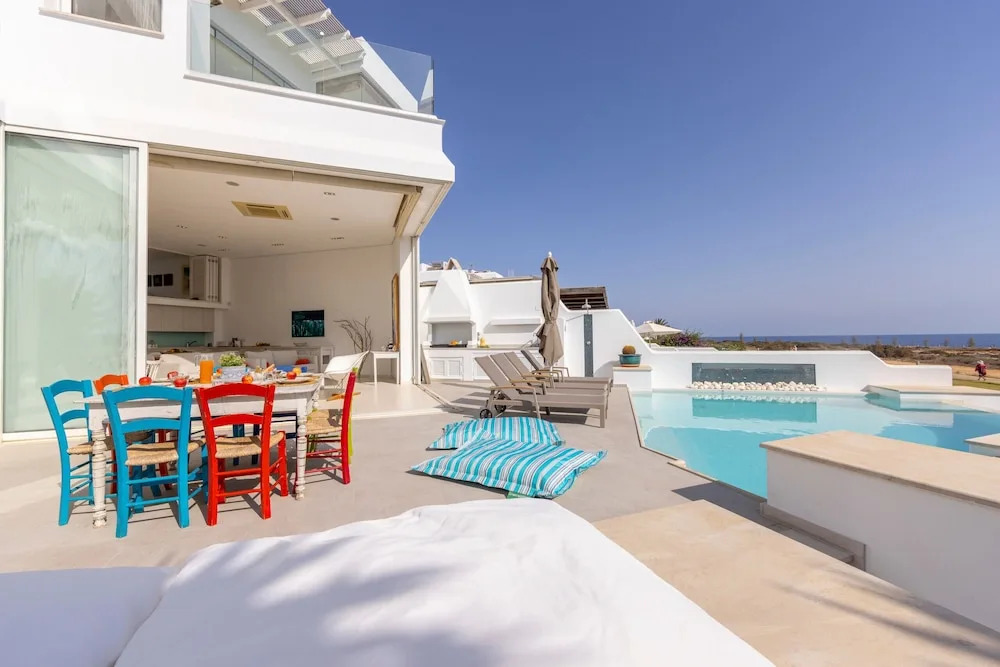 Protaras Seafront Villa AleMar