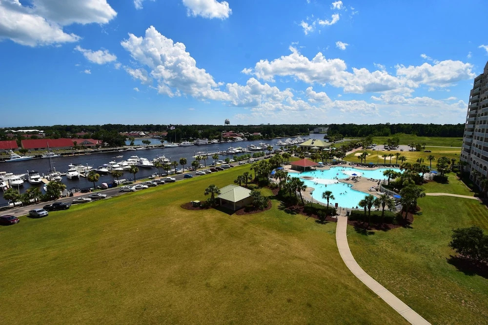 1805 Yacht Club Villas