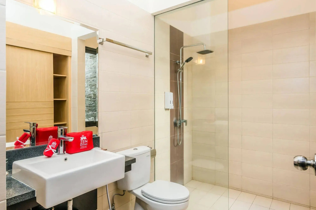 ZEN Premium Seminyak Eka Laweya