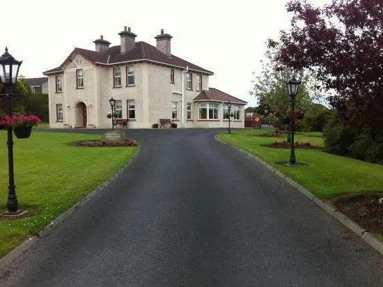 Quignalegan House