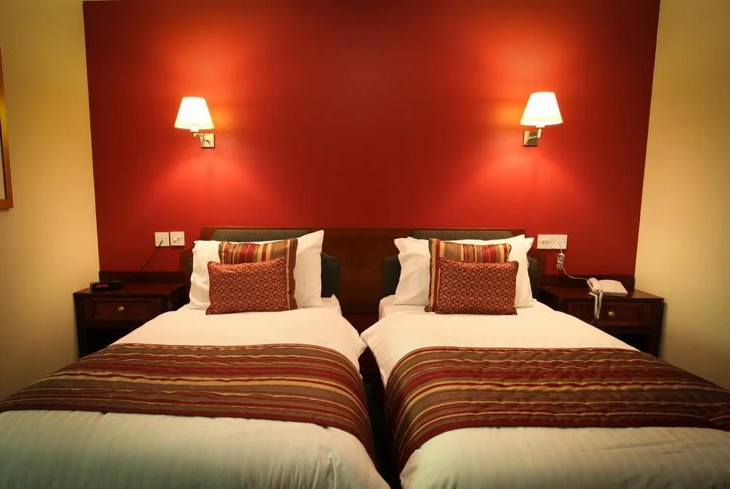 Clan Macduff Hotel