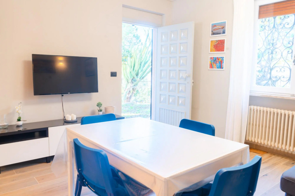 Lemon Apartment With Garden and Sea View by Wonderful Italy