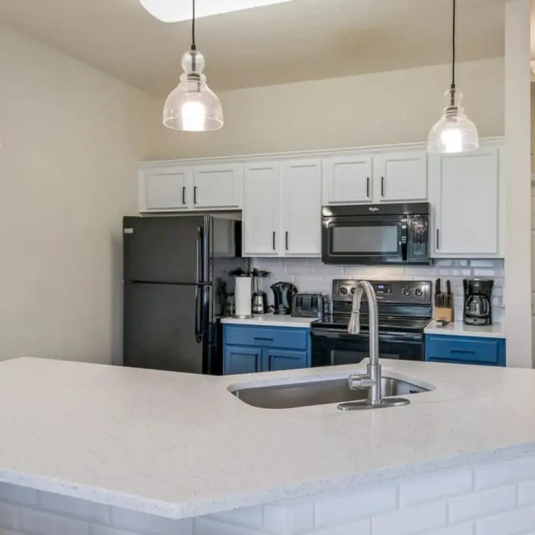 Remodeled Gem - Comfort and Location