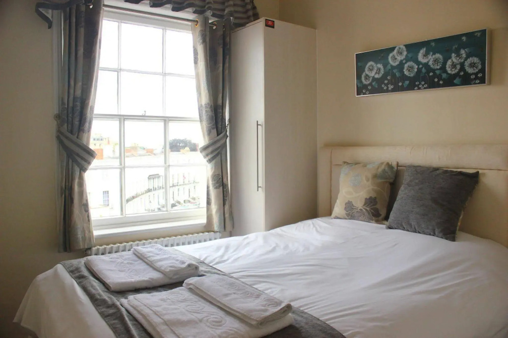 Rooms on The Prom