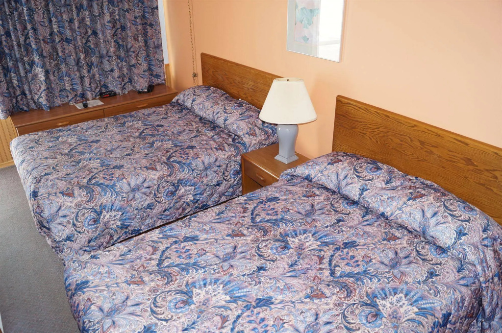 Robyns Motel