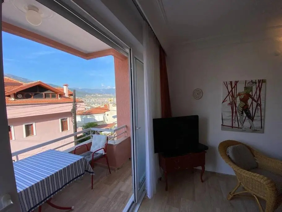 Duplex House on the Castle Road with a Seaview