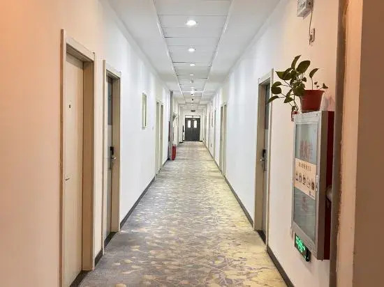 Yijia 365 Hotel Chain (Shijiazhuang Provincial Museum Yuhua Road Branch)
